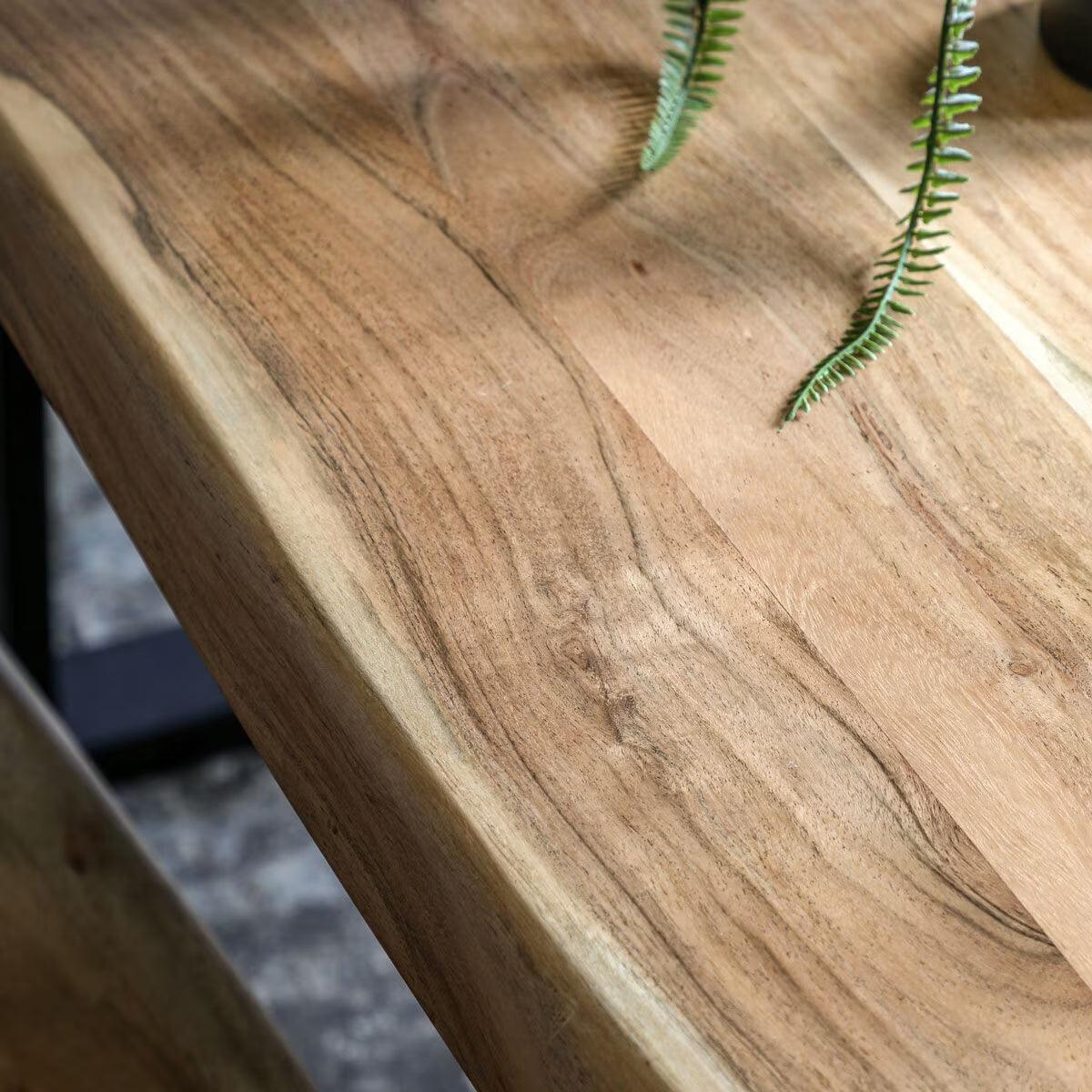 Chisbury Acacia Live Edge Dining Bench – Rustic Elegance for Your Dining Space
