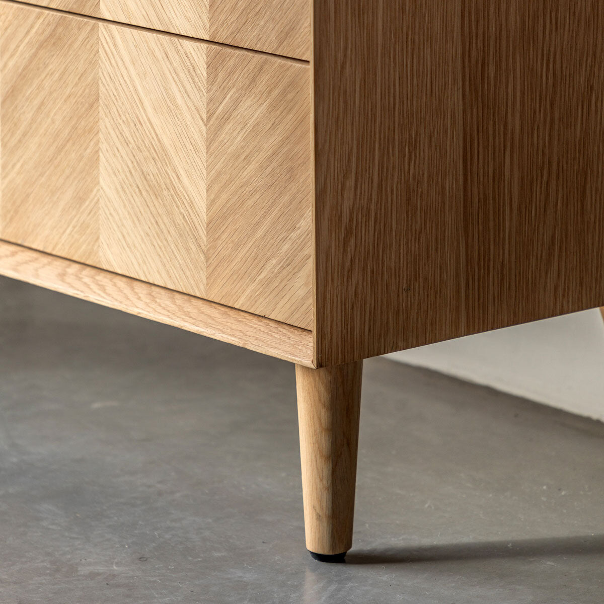 Gallery Milano Oak 6 Drawer Chest of Drawers_luxury furniture foot