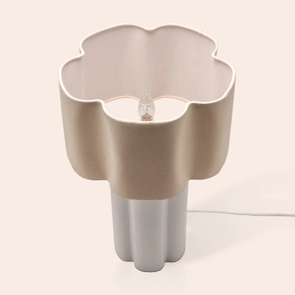 White flower ceramic table lamp - BlissVeranda