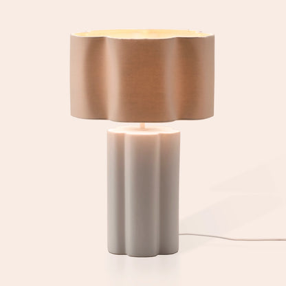 White flower ceramic table lamp - BlissVeranda