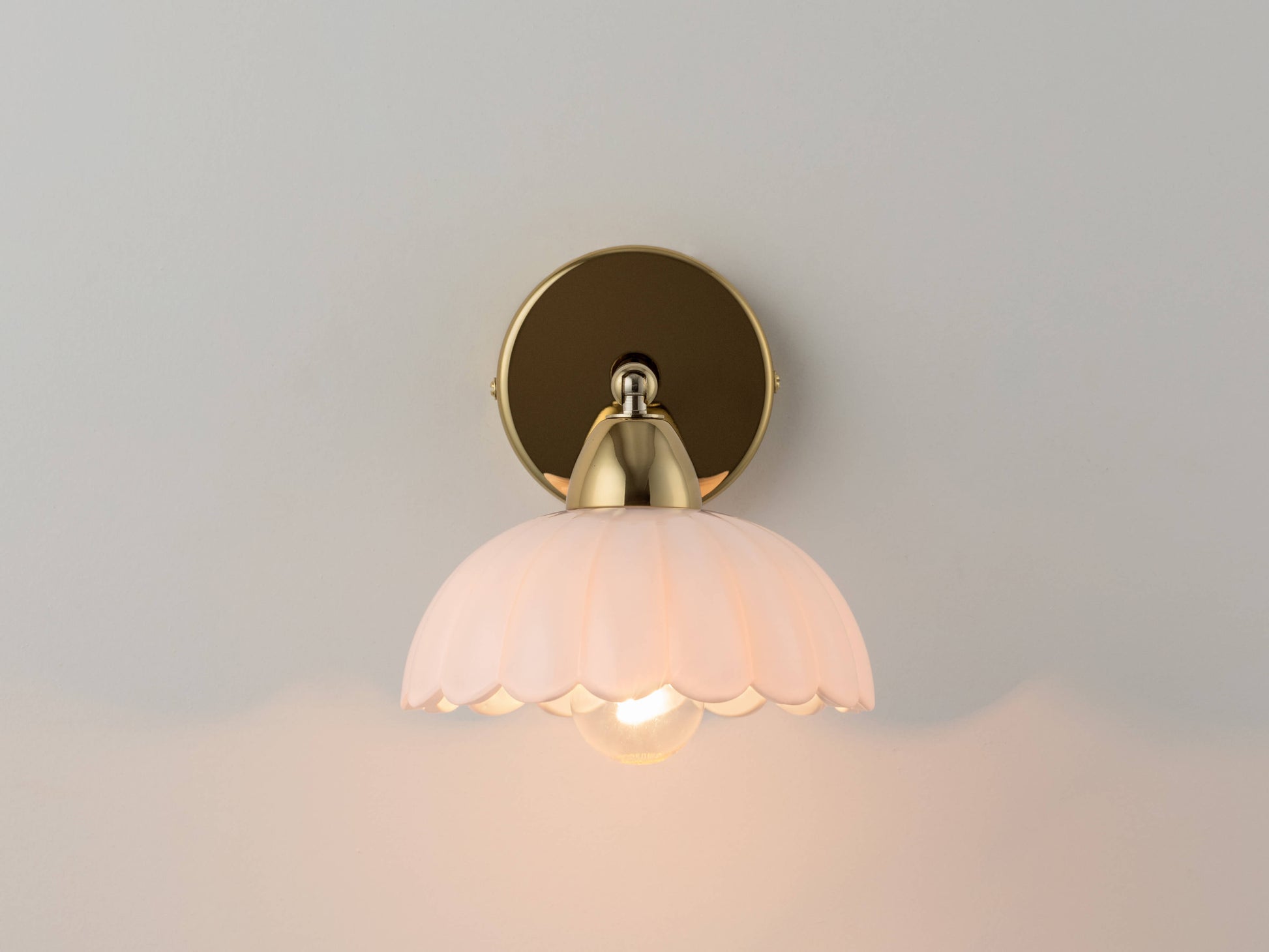 White flower sconce wall light - BlissVeranda