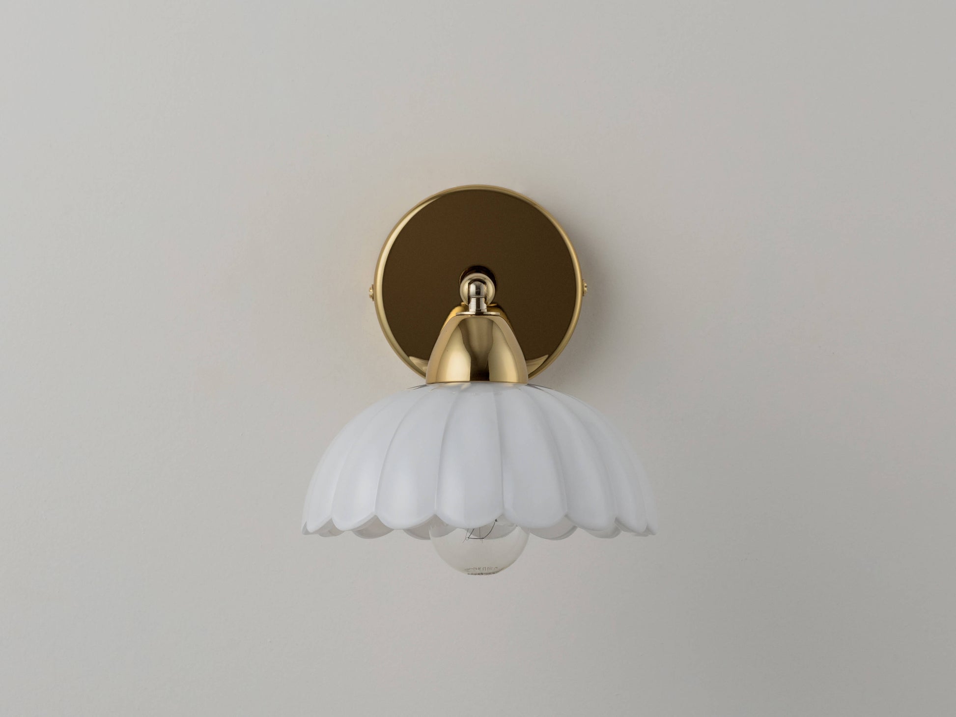 White flower sconce wall light - BlissVeranda